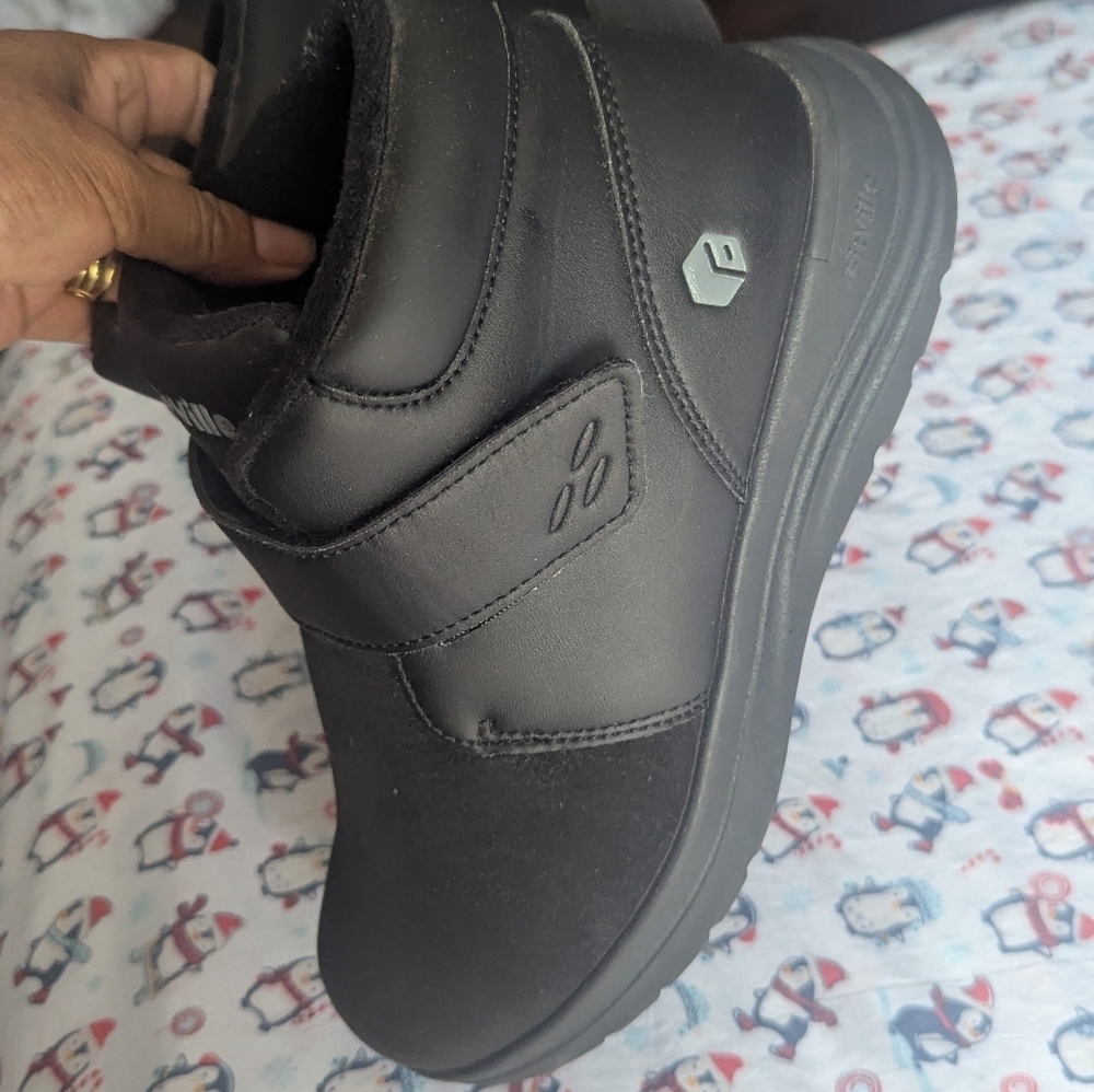 FilvilleBlack Shoes - Picture 4 of 9